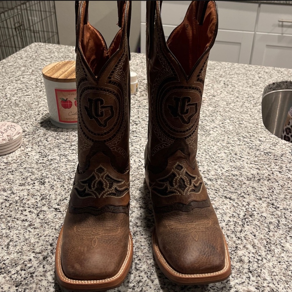 Cowboy boots. Texas Country. Size 11. Never worn.